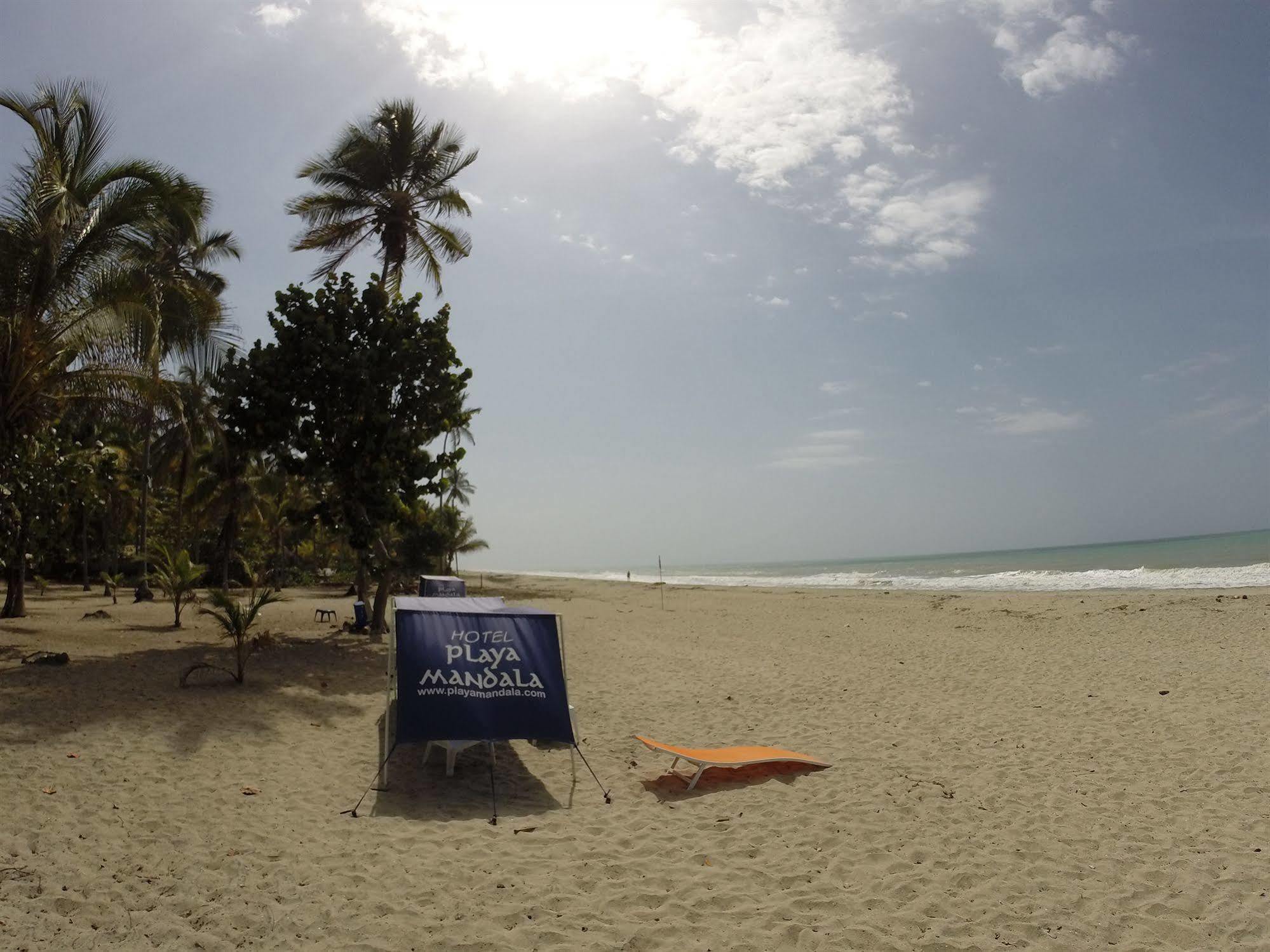 Hotel Playa Mandala Паломино Экстерьер фото